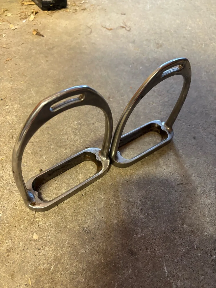 Stirrups - Image 1