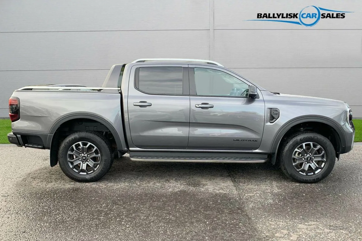 Ford Ranger 2.0 TD 205PS Wildtrak Auto 4WD in Carb - Image 3