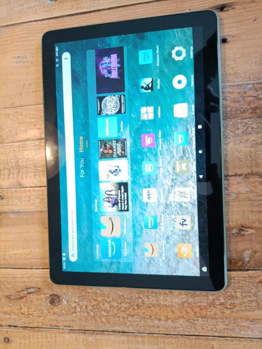 Amazon Kindle Fire HD 10 Tablet - Image 4