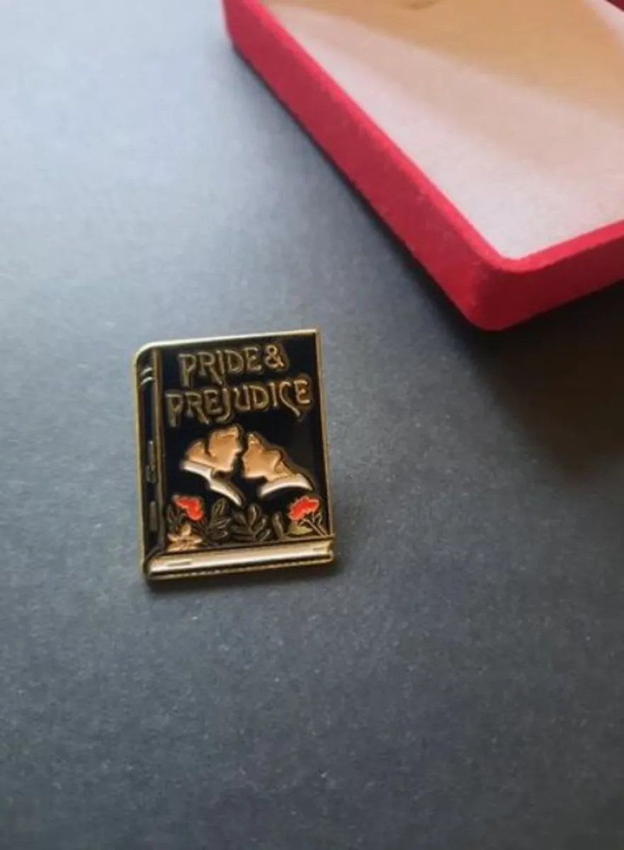 Lapel Pin Pride & Prejudice Jane Austen Romance - Image 4