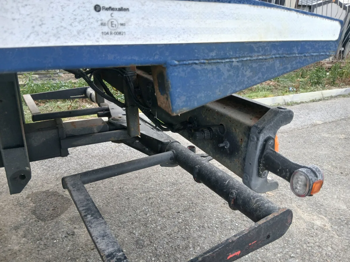 Recovery 2017 iveco cargo - Image 2