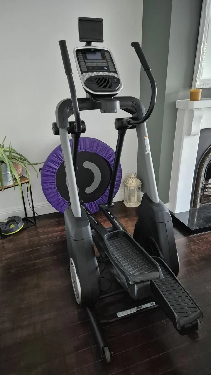 NordicTrack Freestrider FS5i - crosstrainer - Image 2
