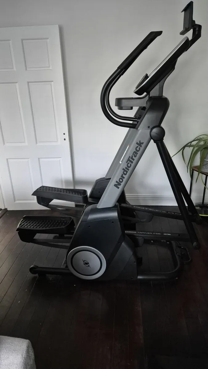 NordicTrack Freestrider FS5i - crosstrainer - Image 1