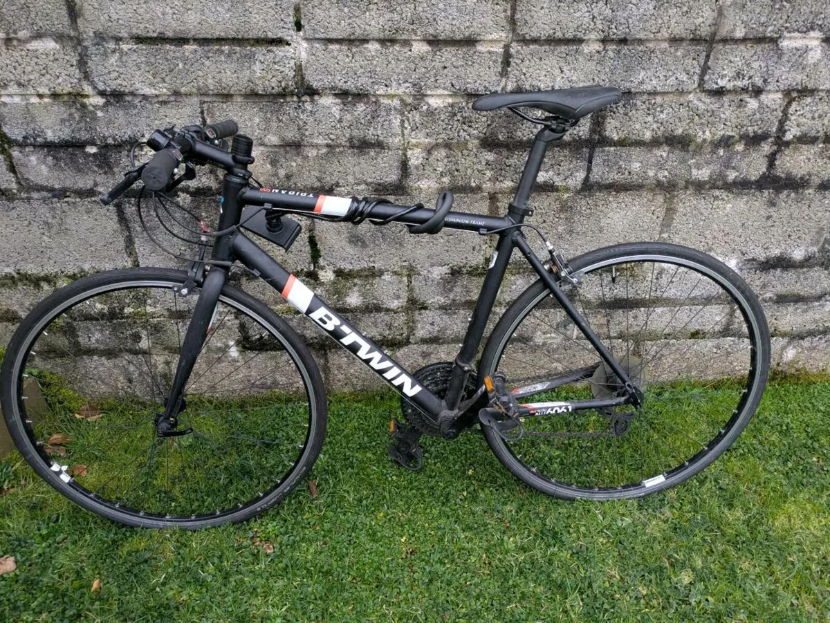 Road bike - Image 1