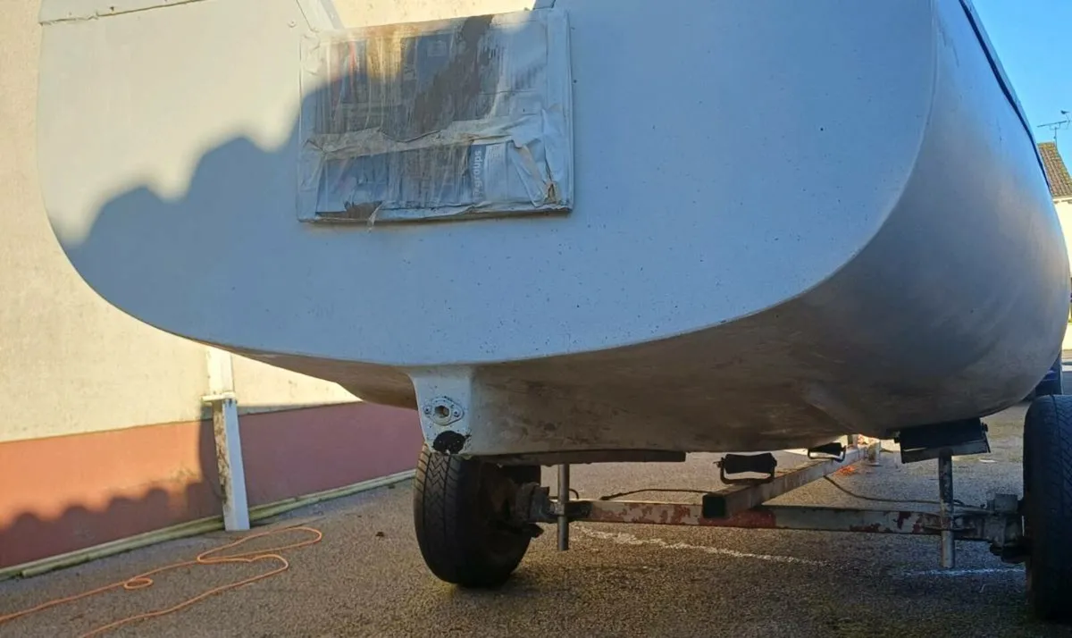 Dandy Cabin Boat - Image 3