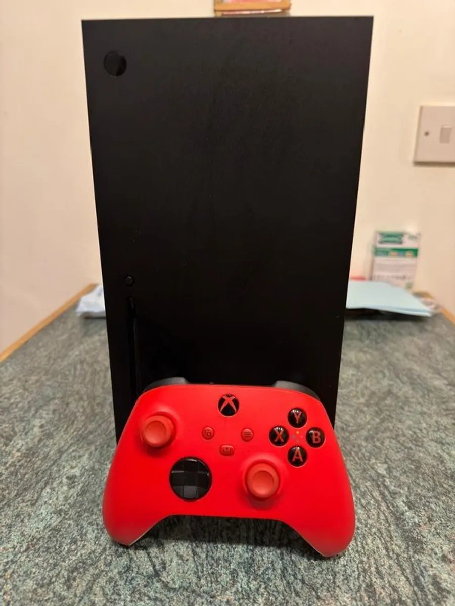 Xbox Series X - Image 3