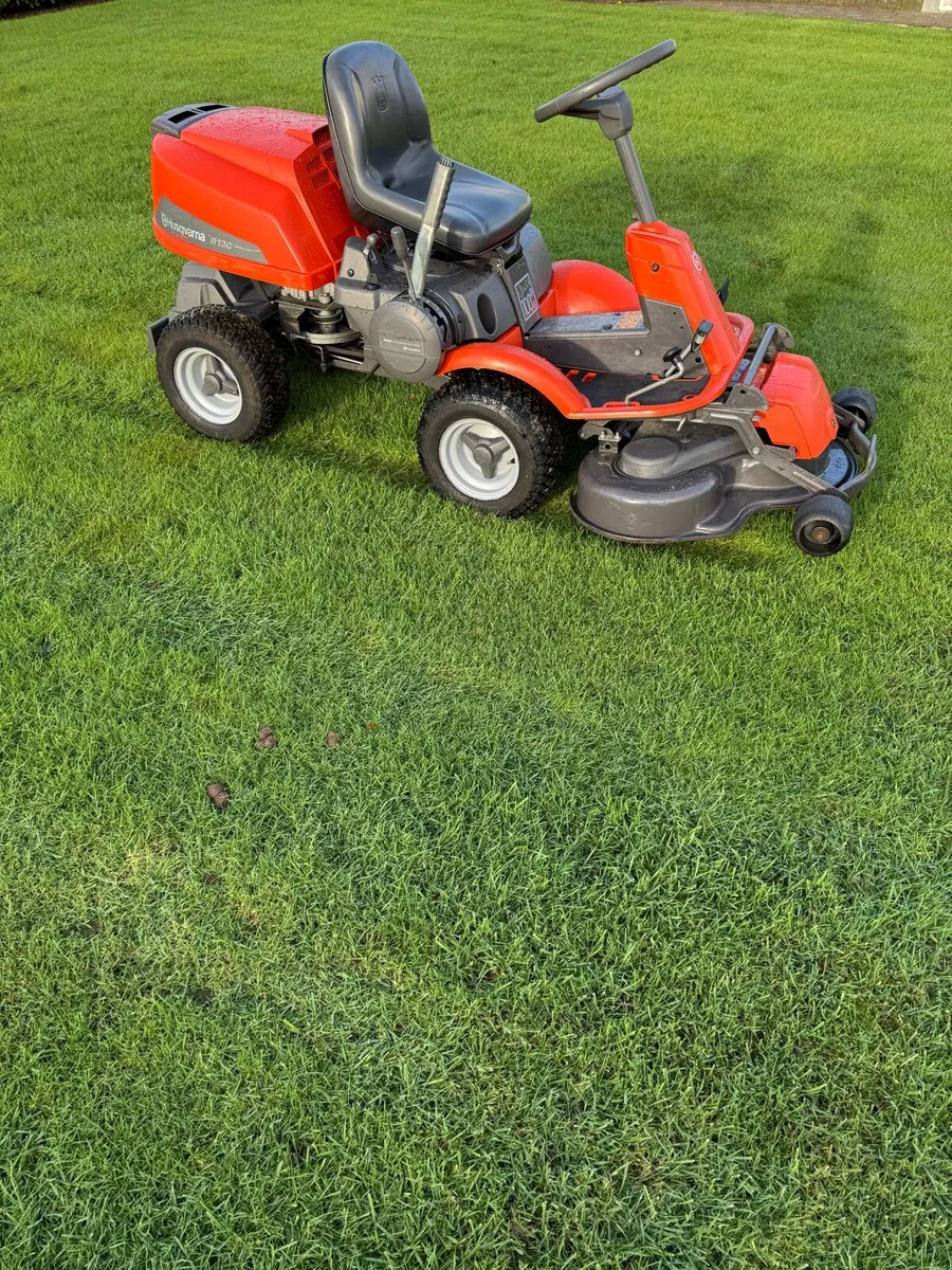 Husqvarna ride on - Image 1