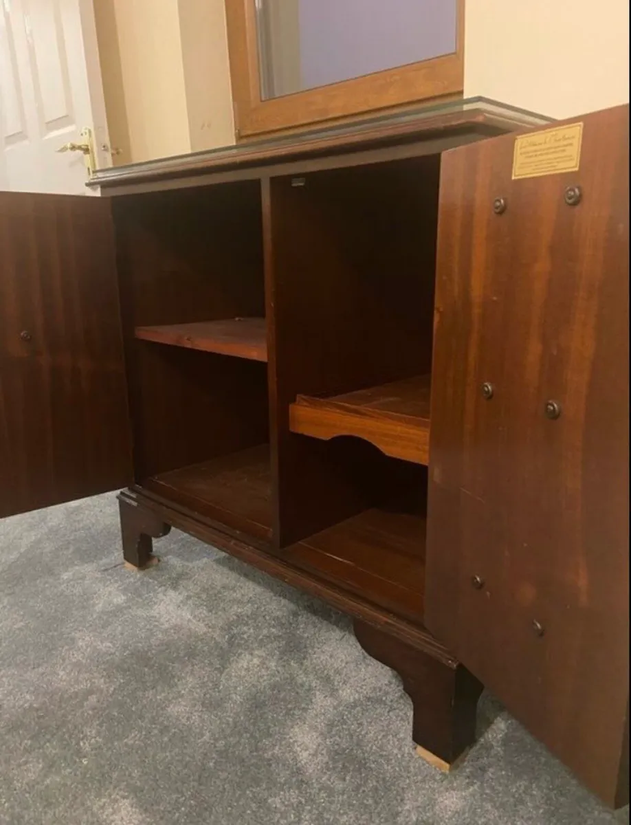 Vintage mahogany music cabinet - Image 3