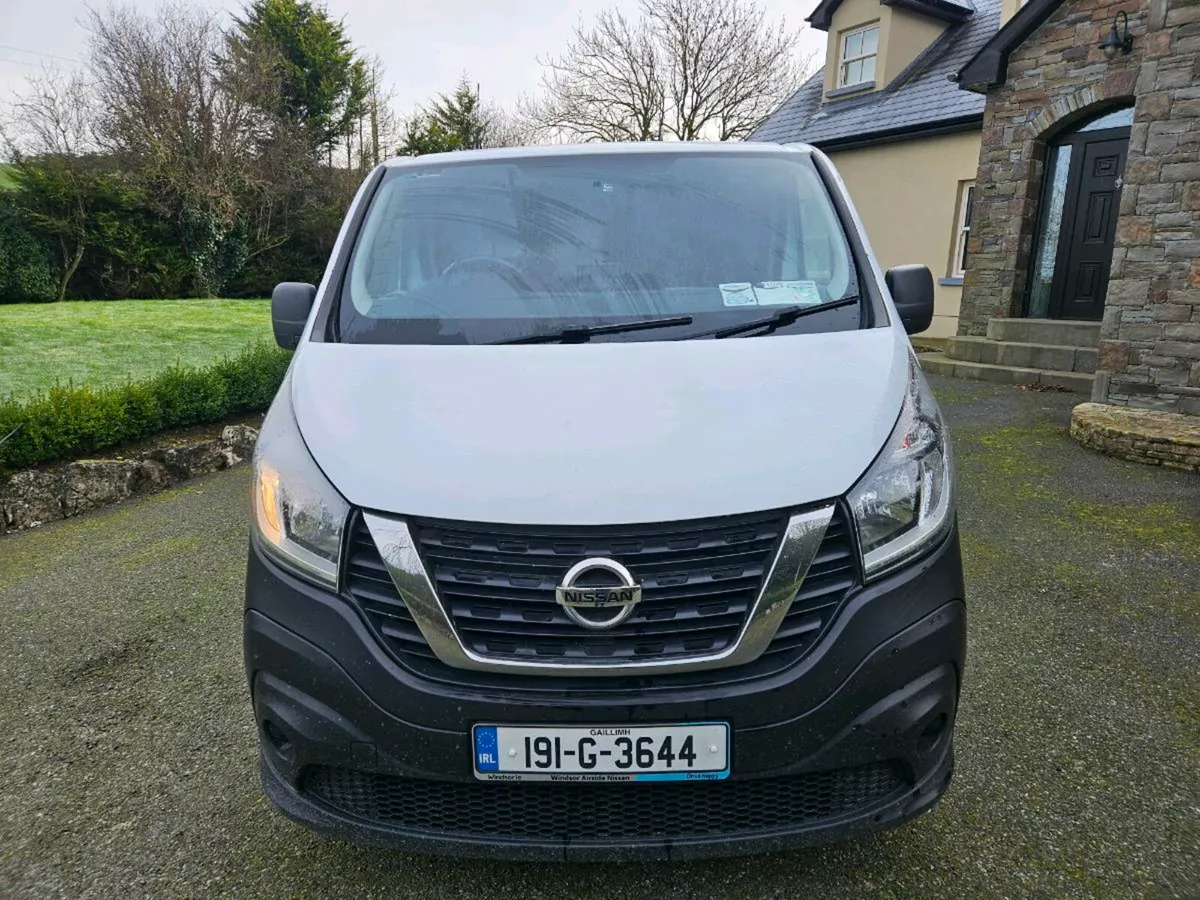 Nissan nv300 - Image 2