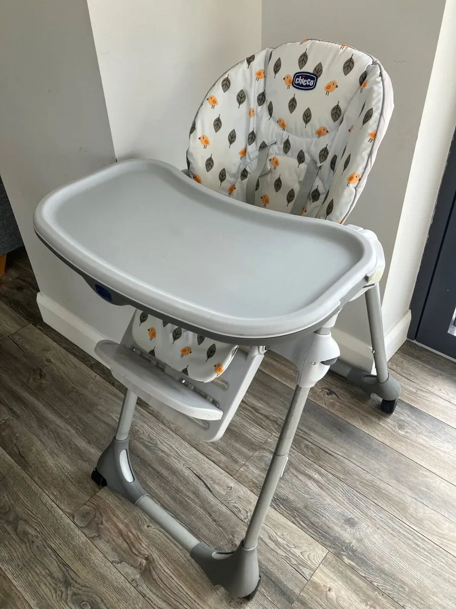 Baby high chair - Image 1