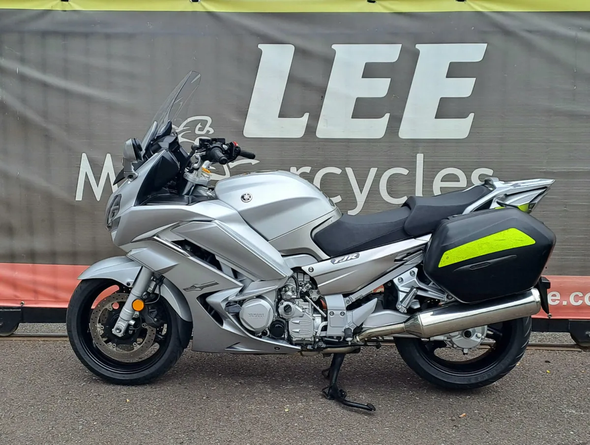 2018 YAMAHA FJR1300 - Image 3
