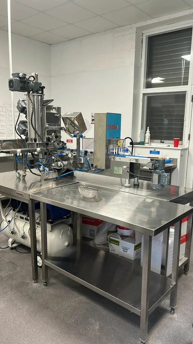 MULTIDOUGH FORMING AND ENCRUSTING MACHiNE - Image 3