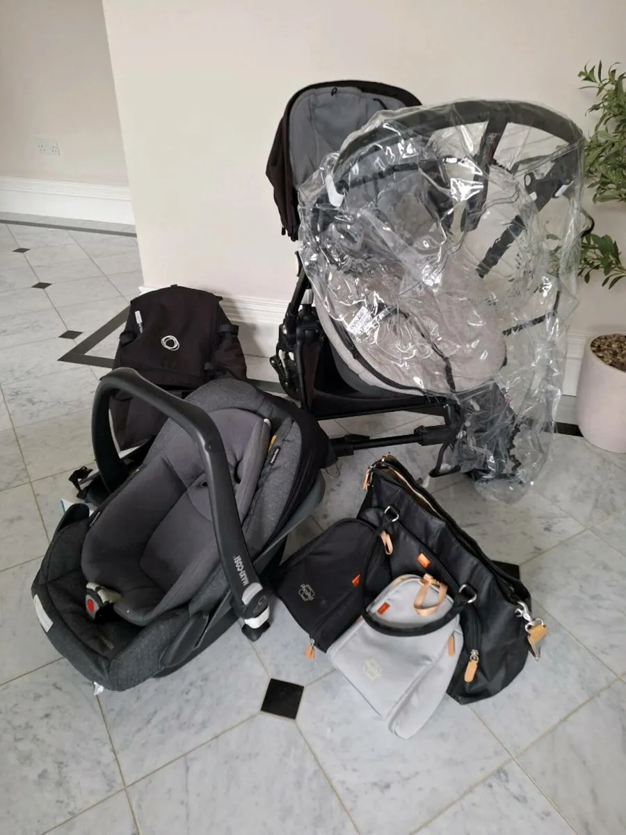 Bugaboo Cameleon Travel System + Maxi-Cosi CarSeat - Image 2