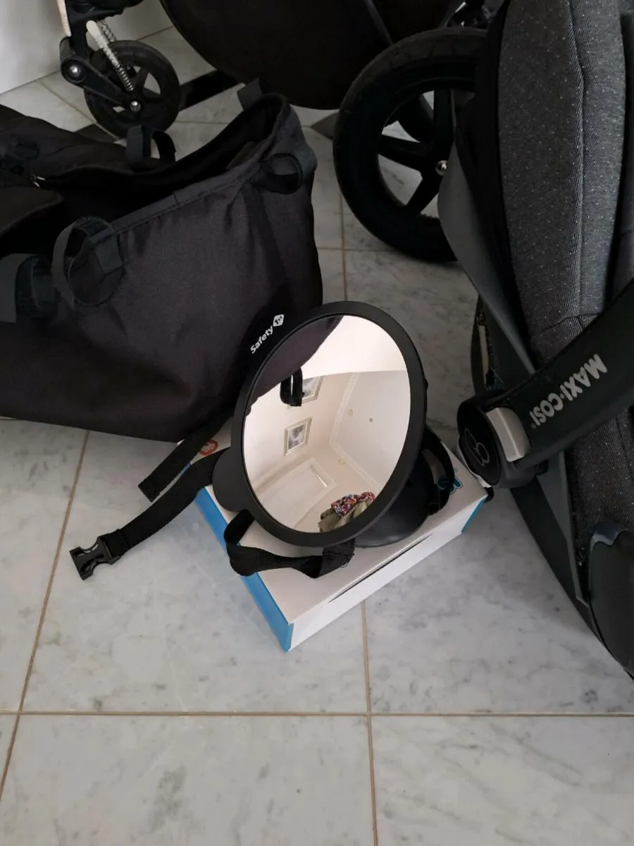 Bugaboo Cameleon Travel System + Maxi-Cosi CarSeat - Image 4