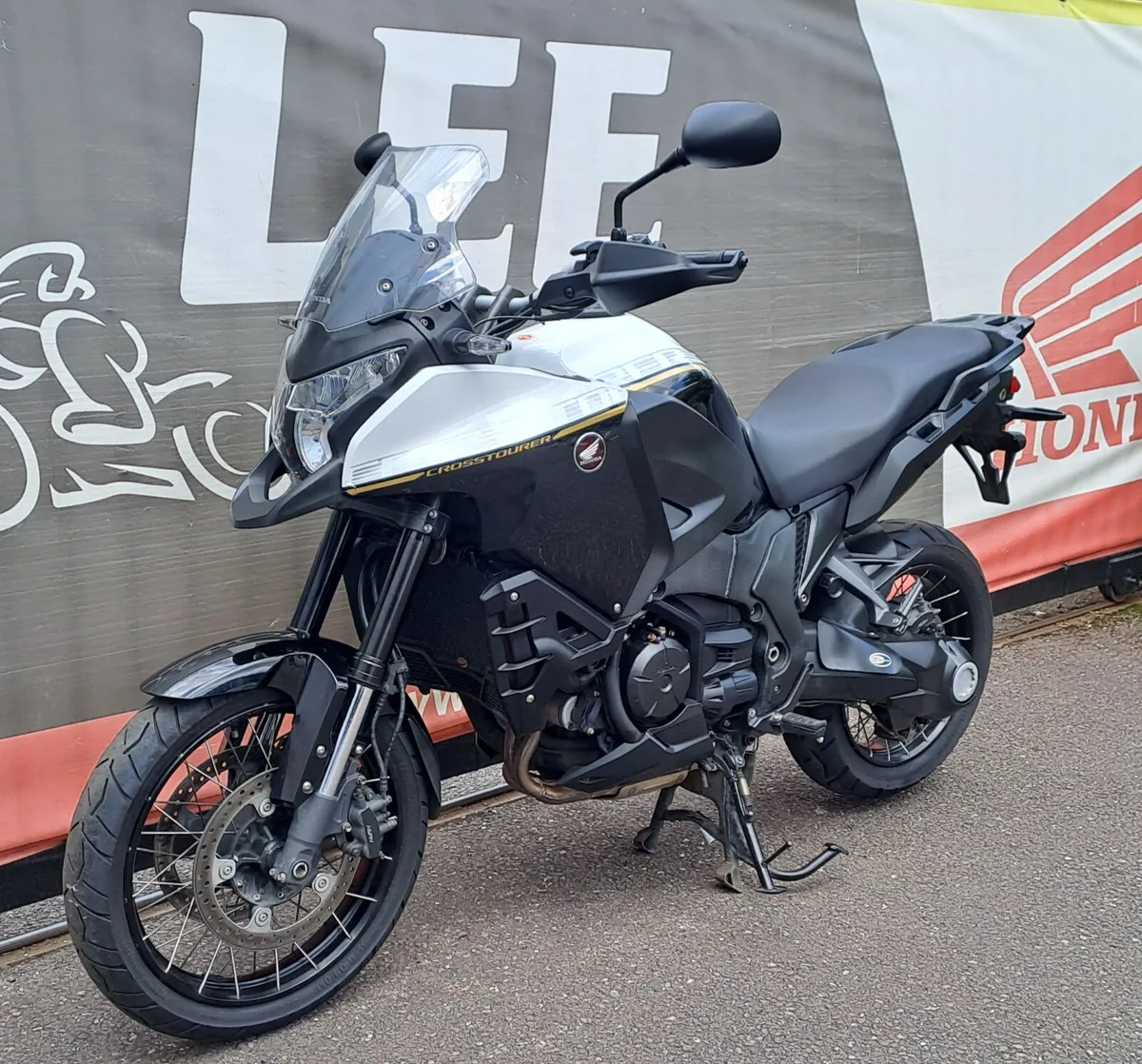 2015 HONDA VFR1200X CROSSTOURER DCT - Image 4