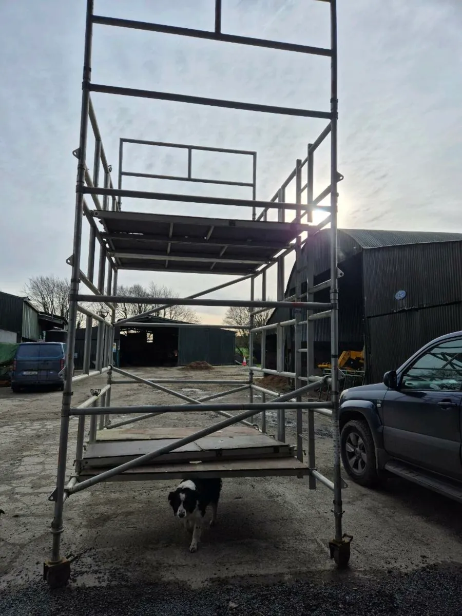 Aluminium tower - Image 2