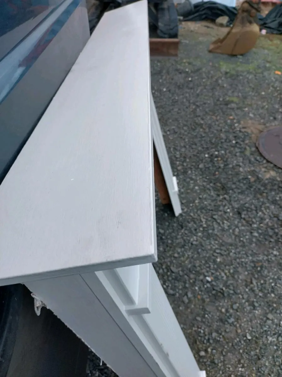 Timber surround - Image 3