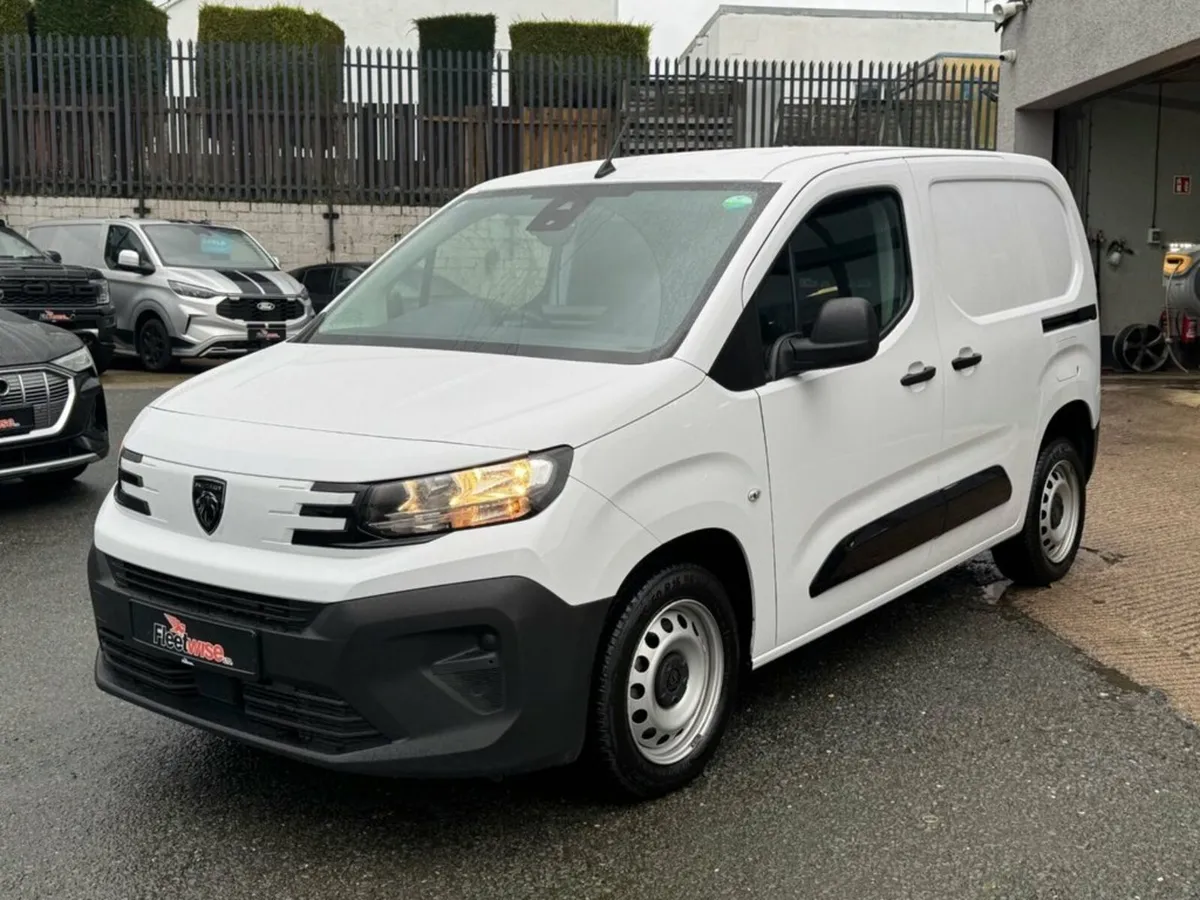 1.5 BlueHDi 1000 Professional Standard Panel Van 5 - Image 3