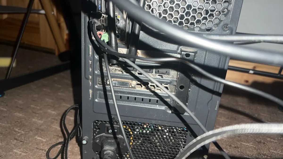 Gaming pc + monitor - Image 2