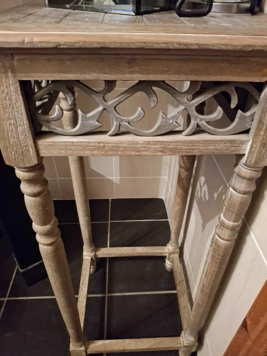 Pair of Tall Vintage-Style Pedestal Tables... - Image 3