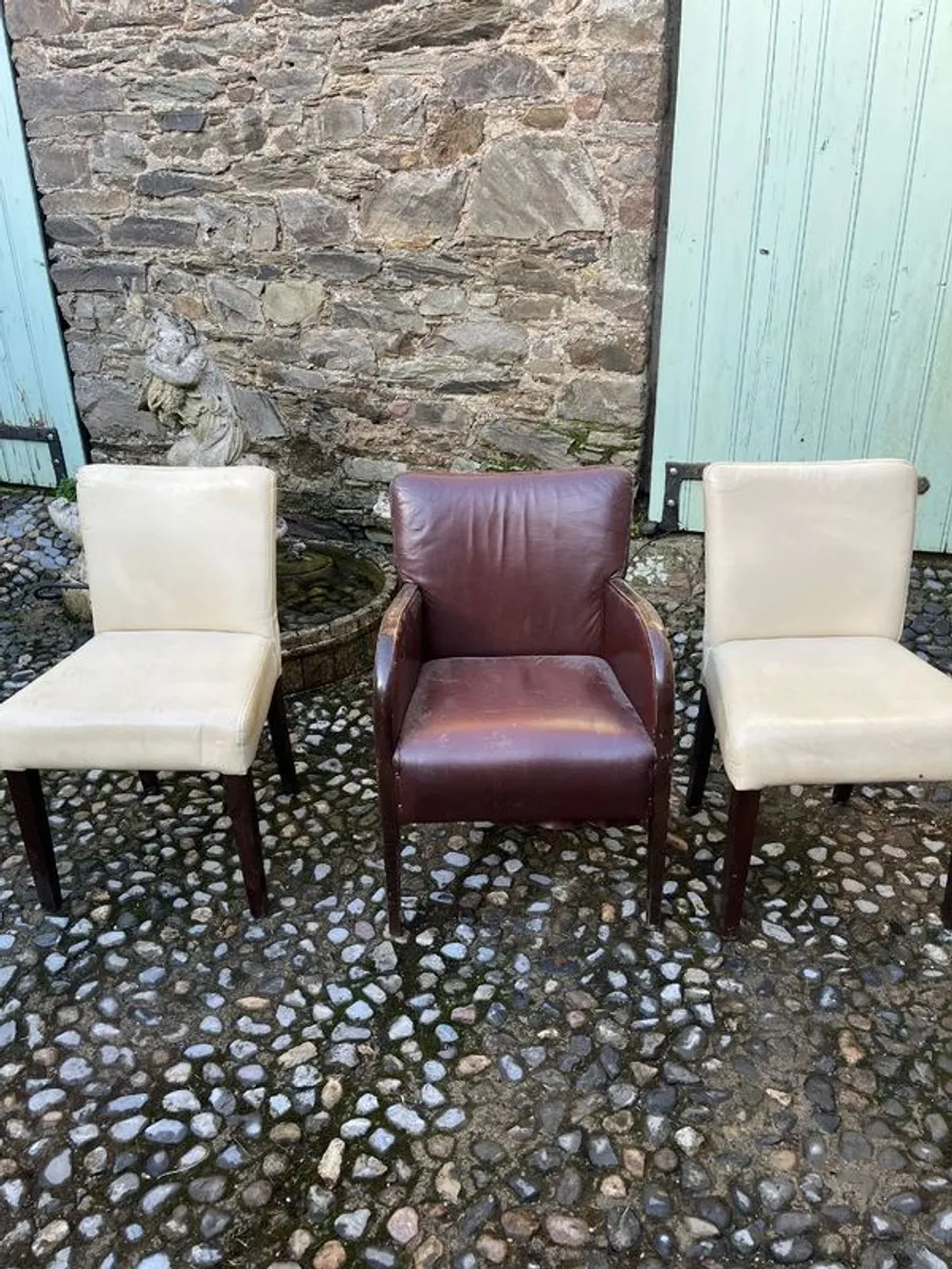 Old bar furniture - Image 1