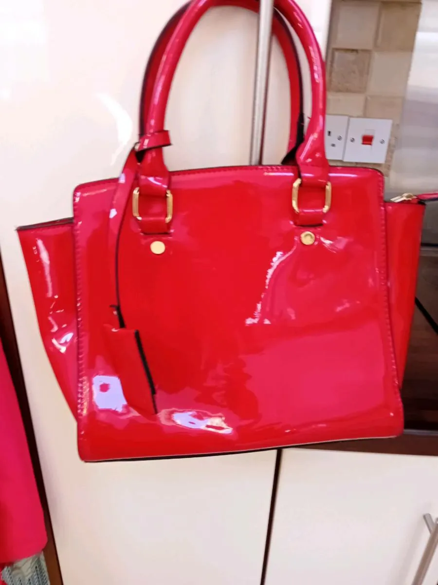 RED HANDBAGS. X. 2.  .NEW - Image 1