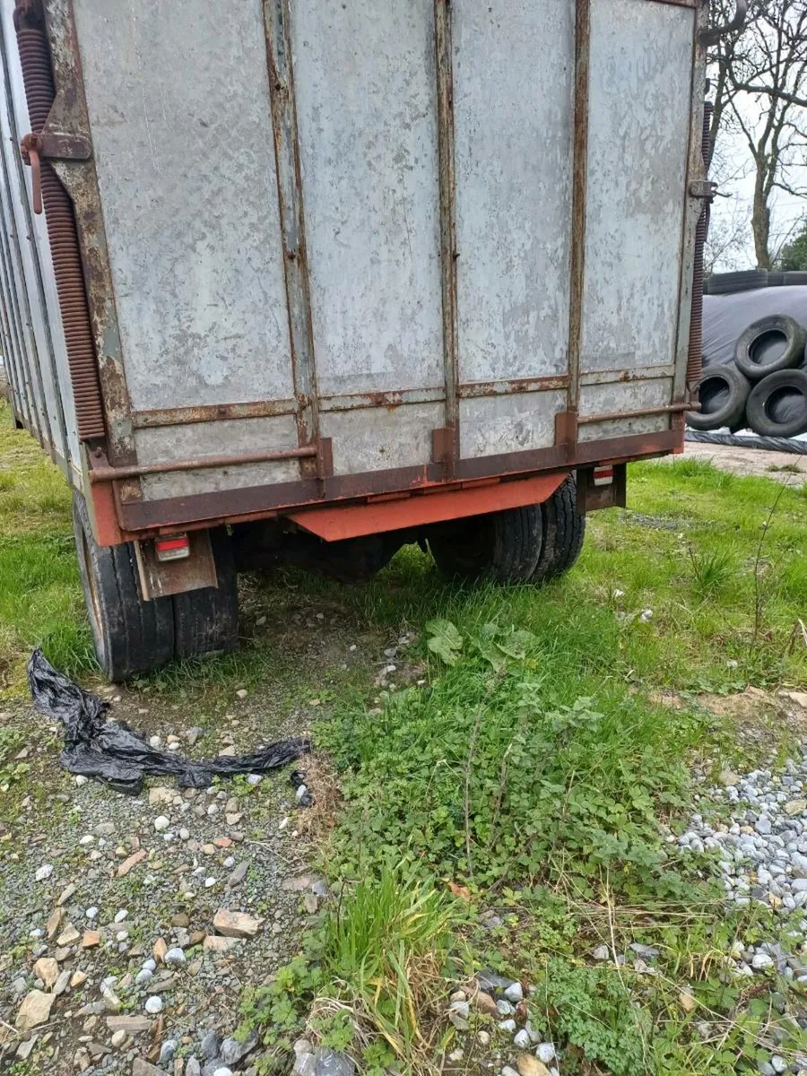 Cattle trailer - Image 4