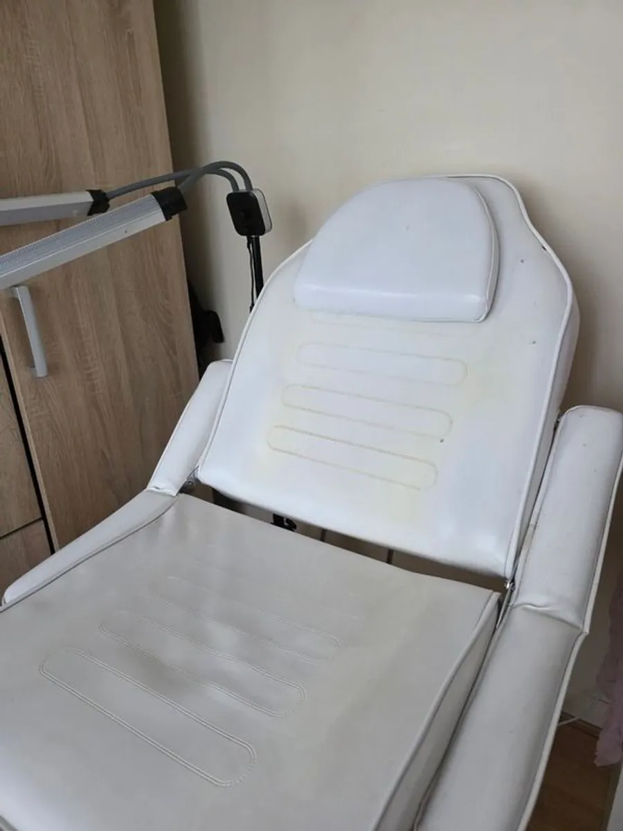 Beauty chair -Blarney - Image 1