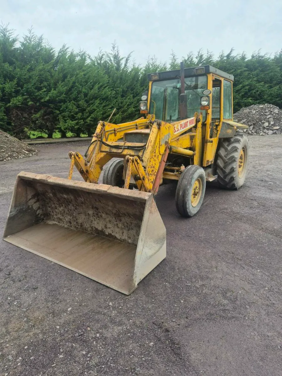 30 E industrail loader - Image 2