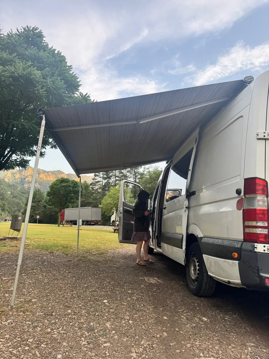 Mercedes sprinter Camper - Image 2