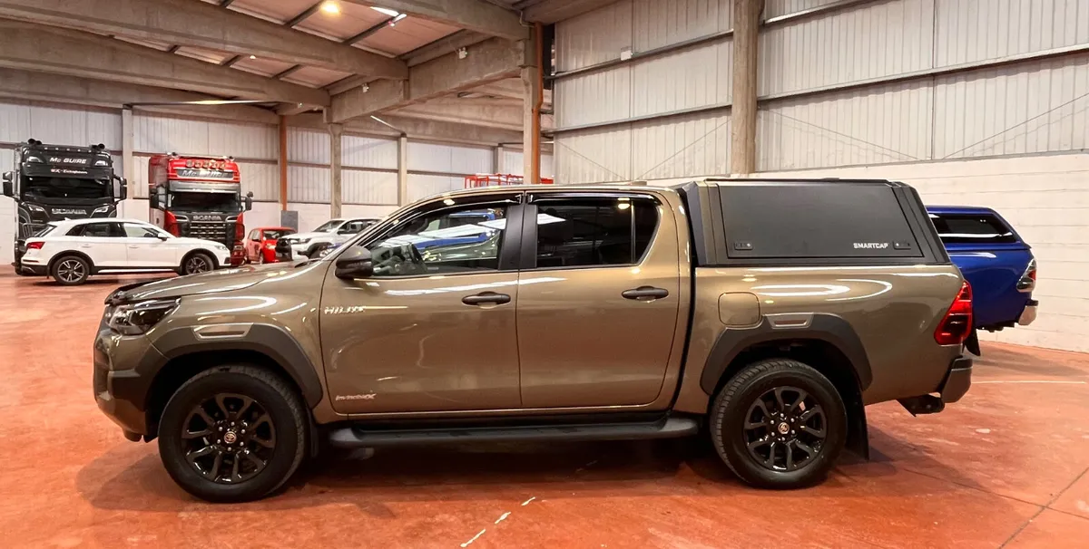 2024 Toyota Hilux 2.8 InvincibleX  Auto - Image 4