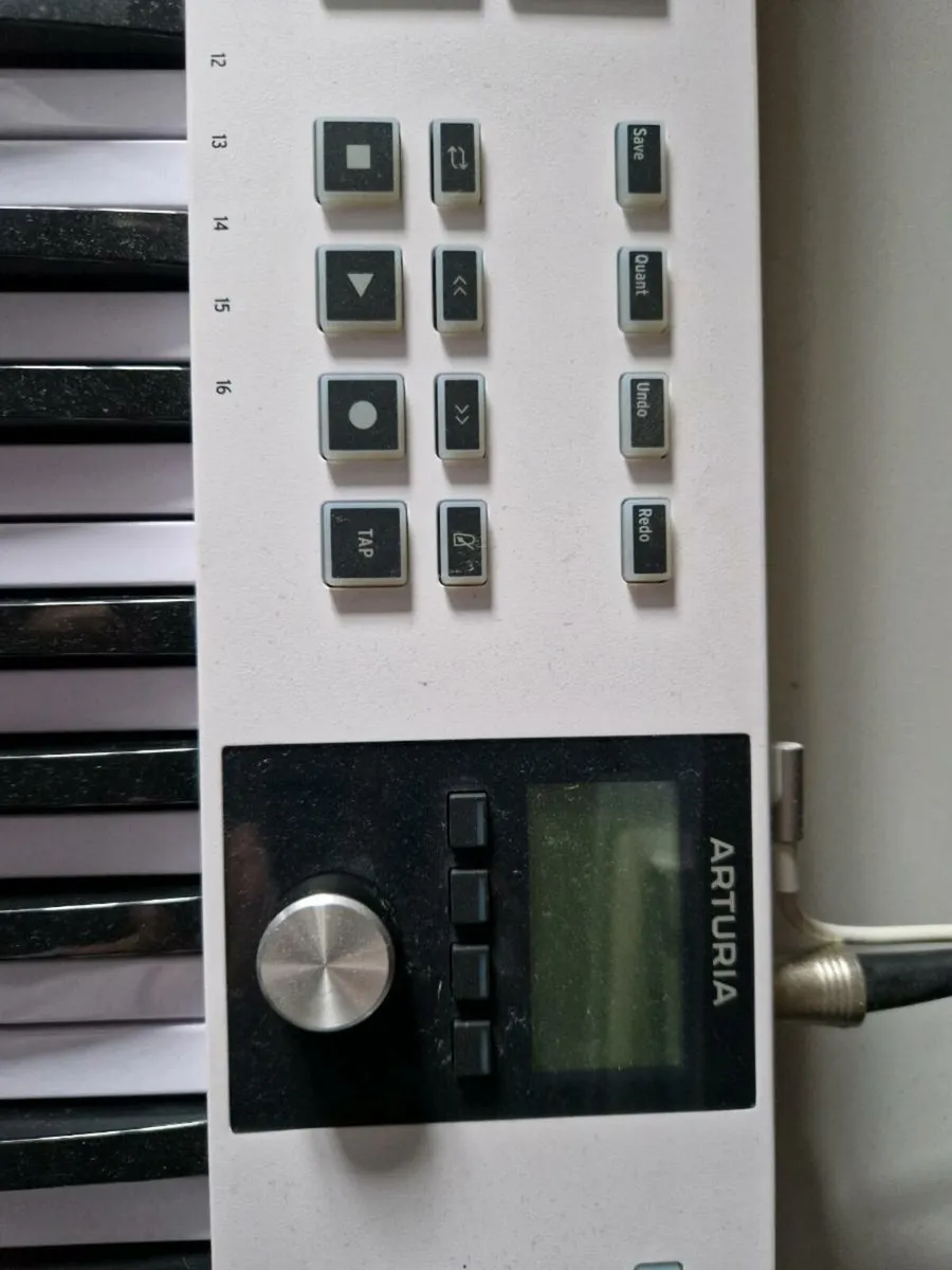 🎹 Arturia KeyLab Essential 49 MIDI Keyboard - Image 3