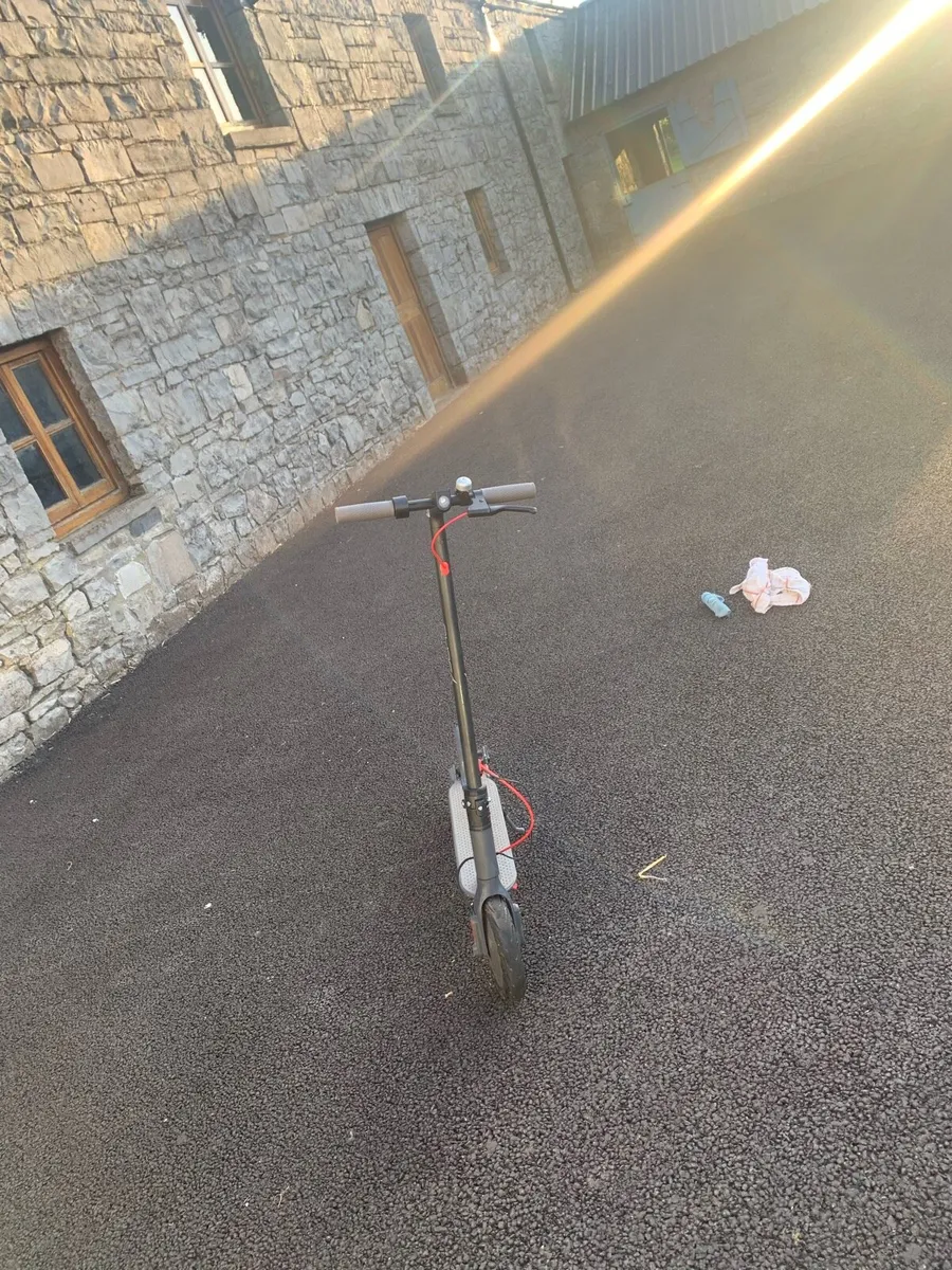 Electric scooter - Image 4