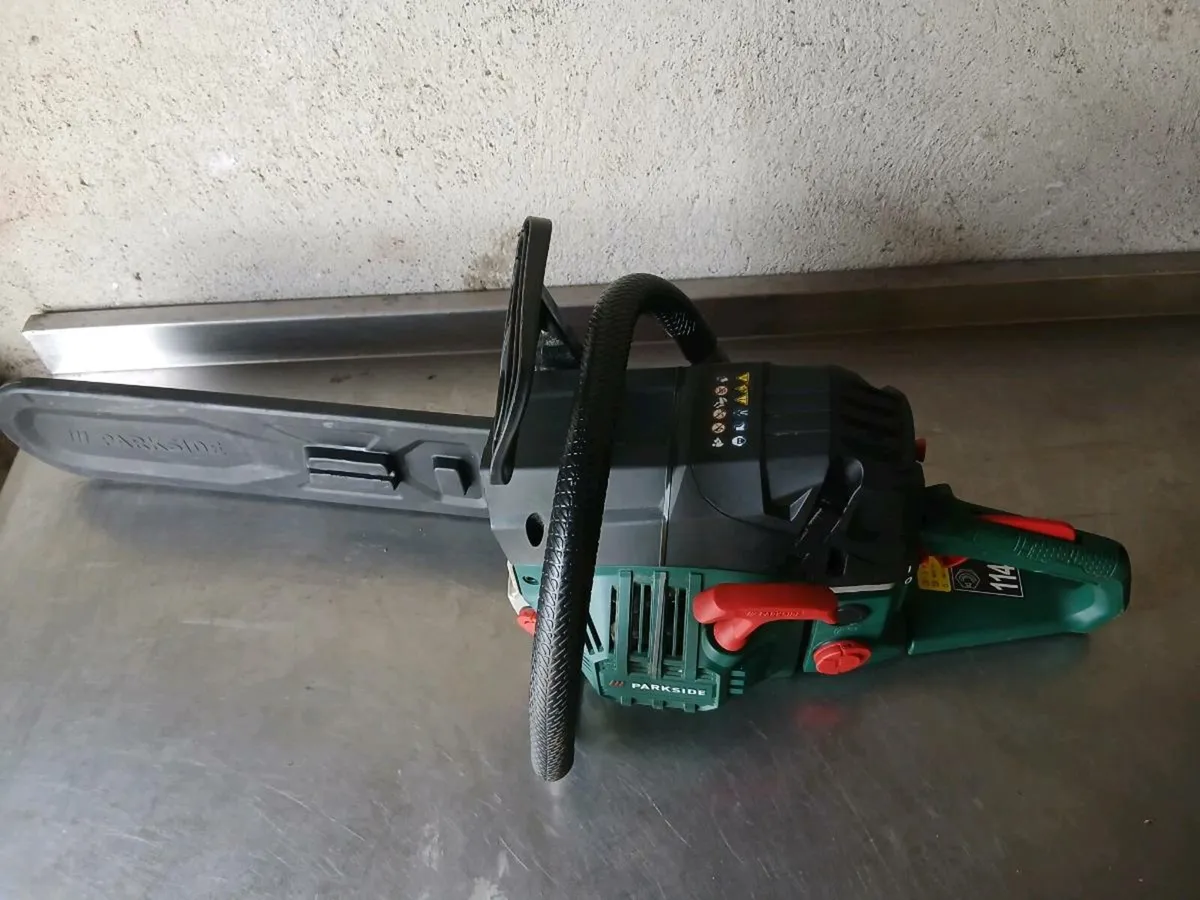 53cc petrol Chainsaw for Sale - Image 3