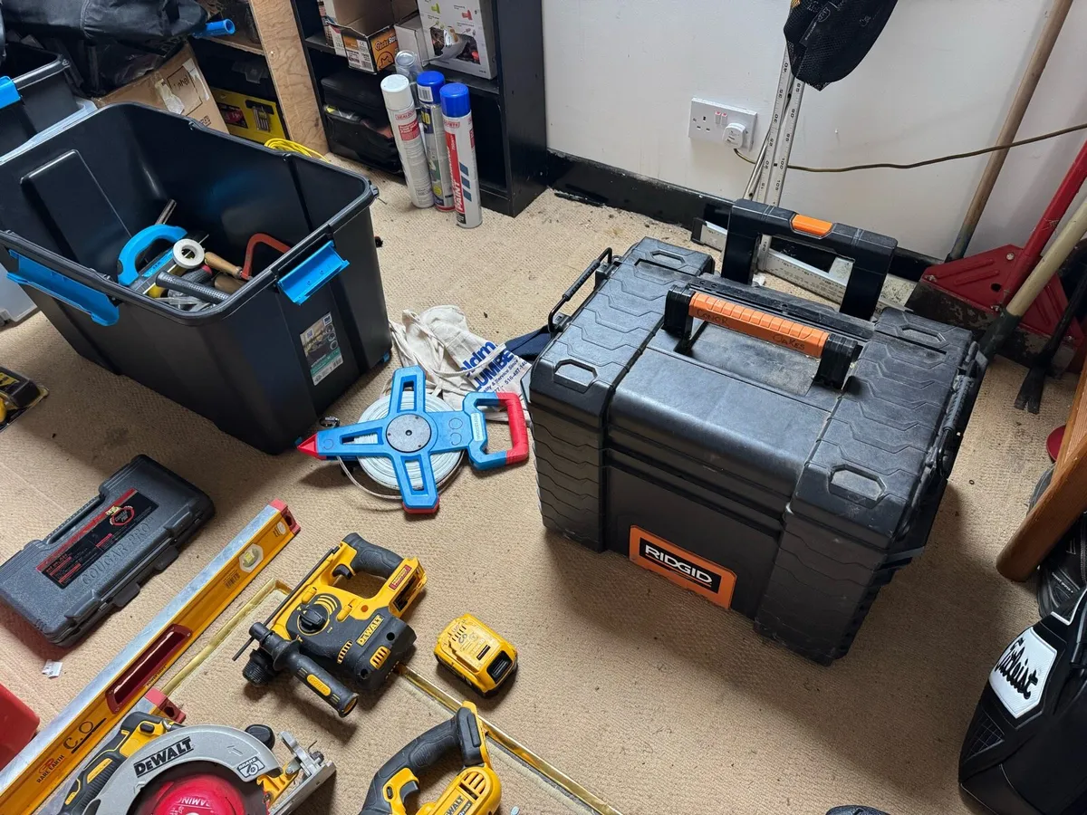 20V - Dewalt Set 9 piece & Misc Hand Tools - Image 3