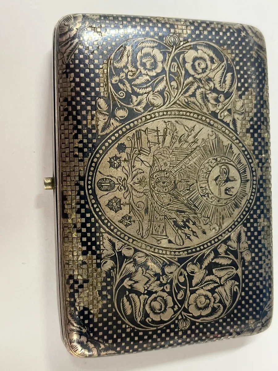 Antique silver and Niello cigarette case. - Image 2