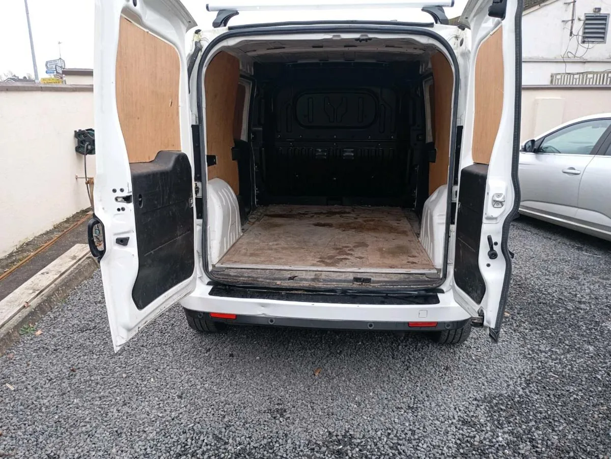 Fiat doblo maxi cargo 231 no text - Image 2