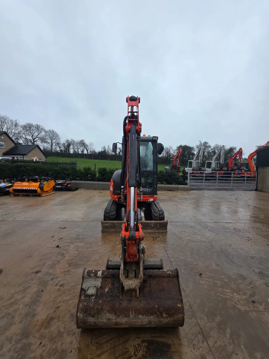 2019 KUBOTA U27-4 - Image 3