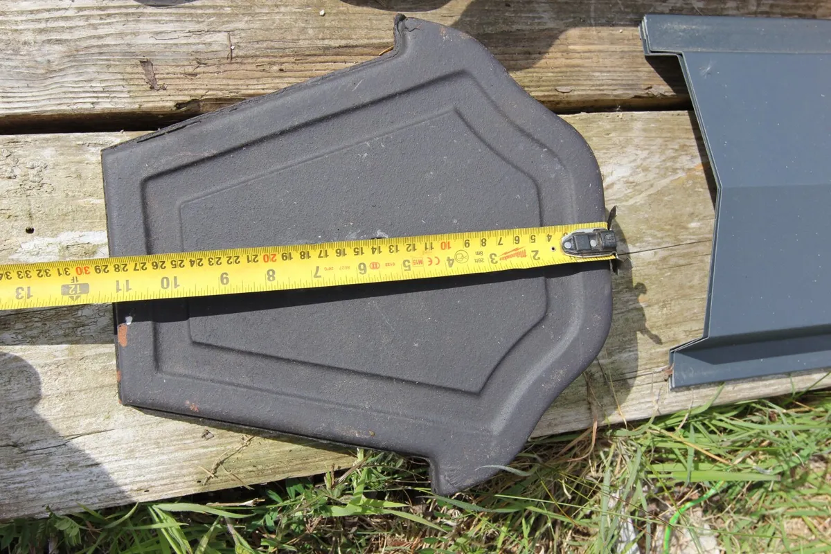 Two Hole Crested Ridge Tiles + Clay Chimney Flues - Image 4