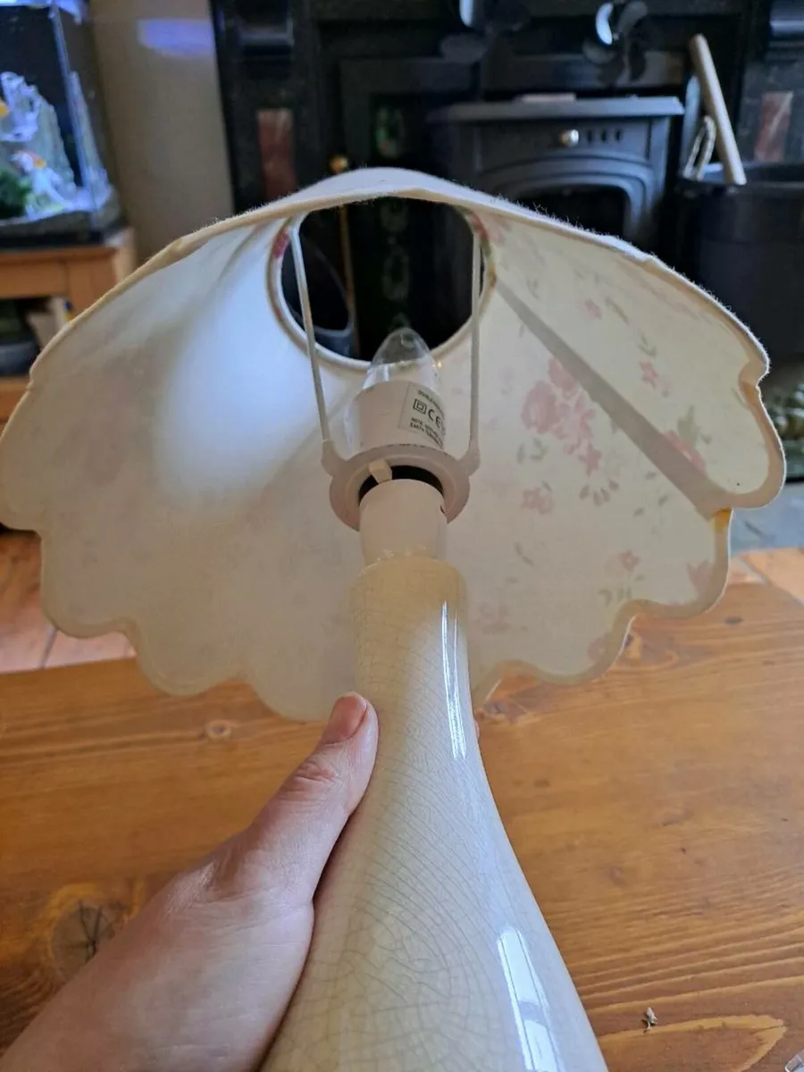 Floral pair of Table lamps - Image 3