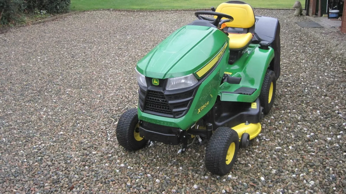 John Deere X350R Professional Mower 42" Deck - Image 4
