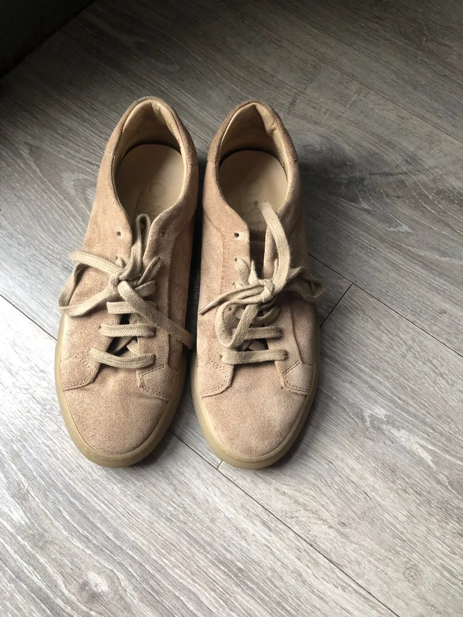 Massimo Dutti trainers - Image 1