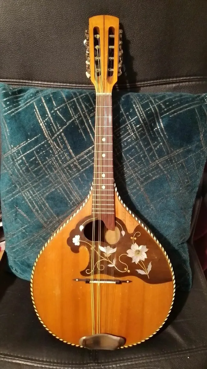 Mandolin - Image 2