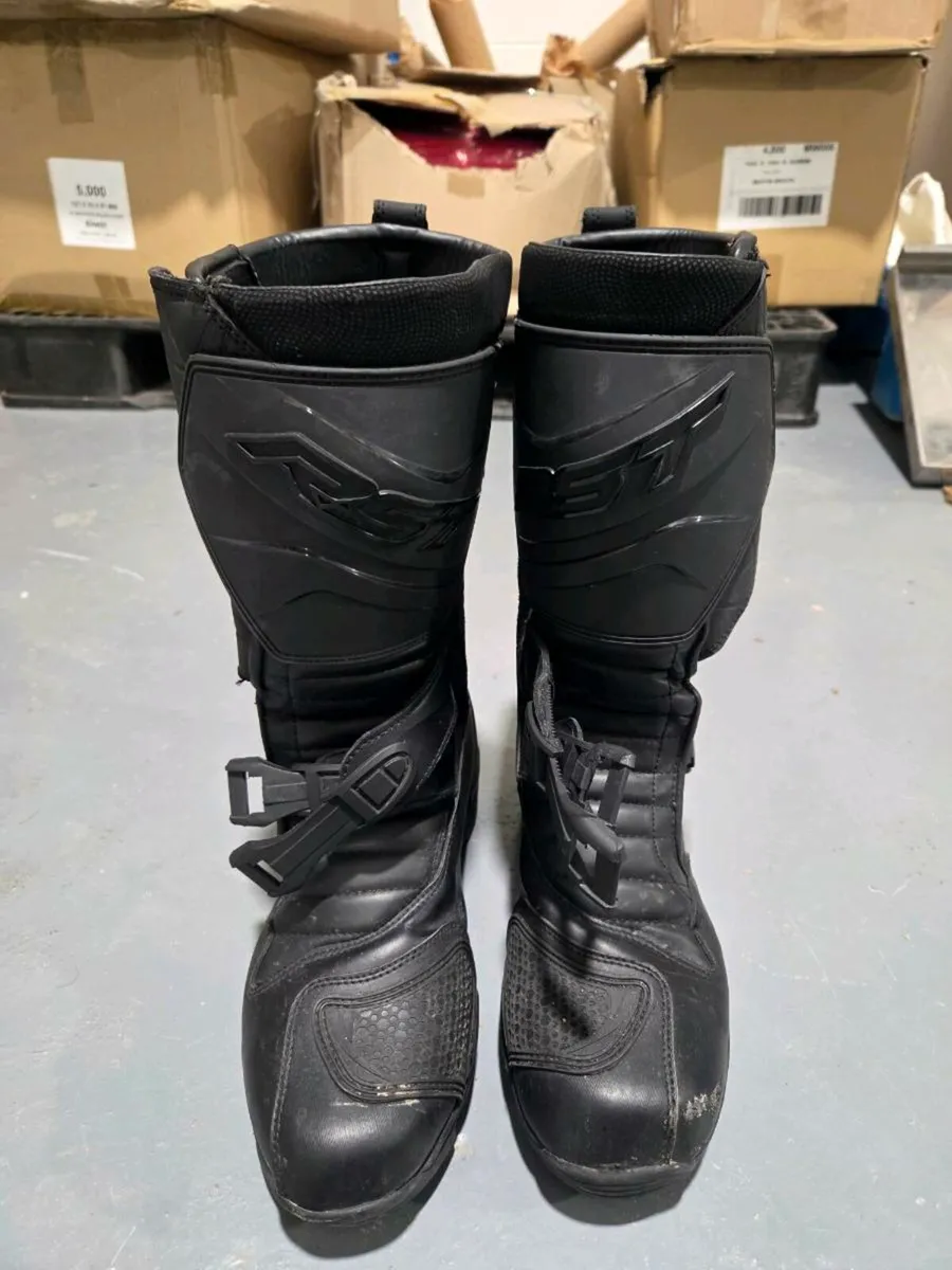 Motorbike boots - Image 2