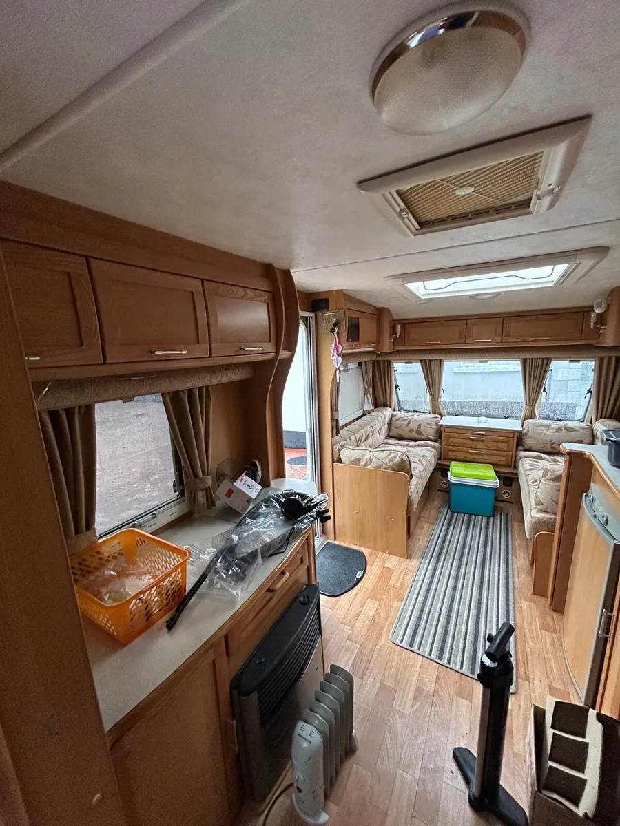 5-6 Berth Caravan - Image 4