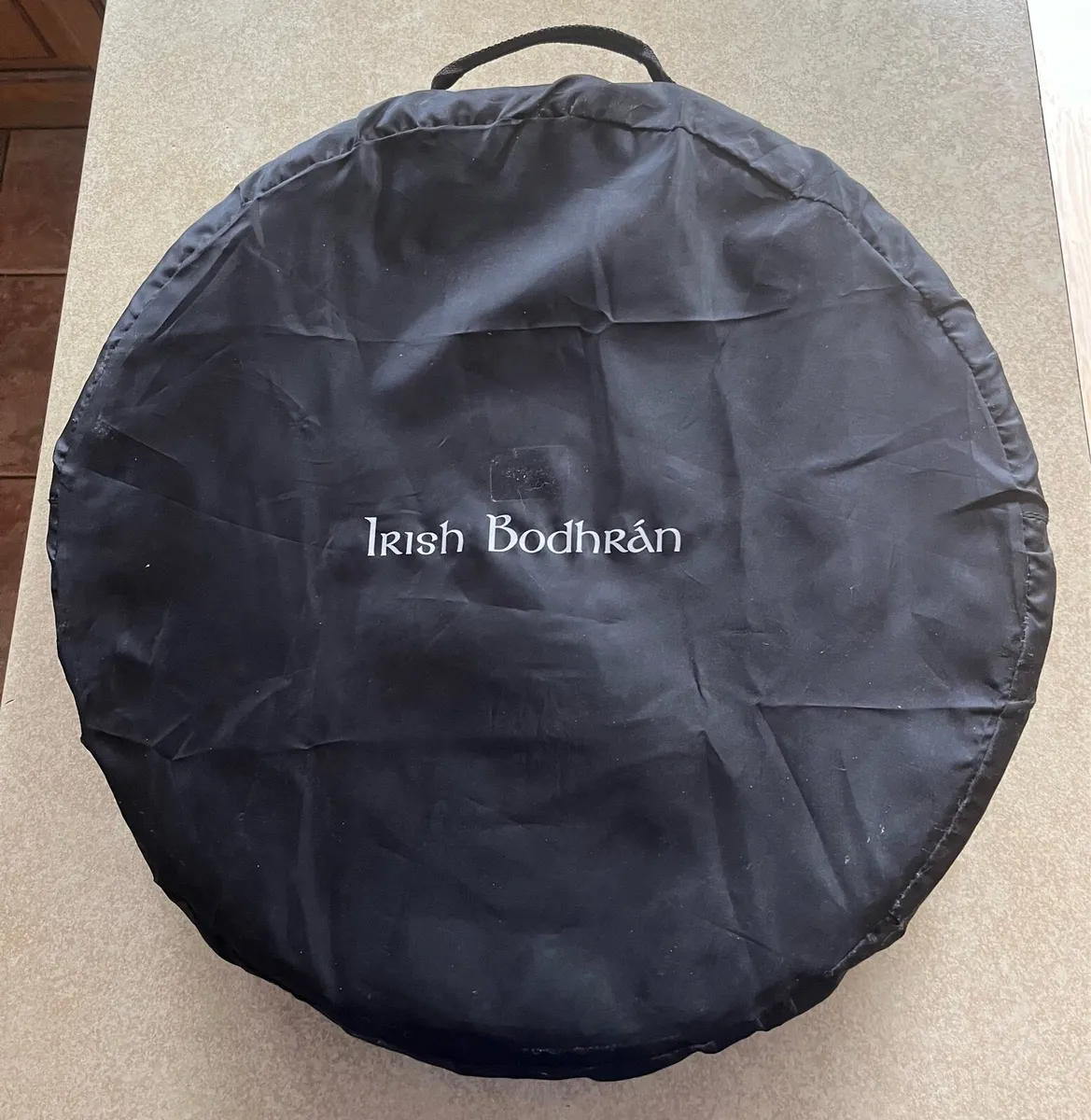 Waltons 18" Piper Bodhrán - Bodhrán and Cover - Image 2