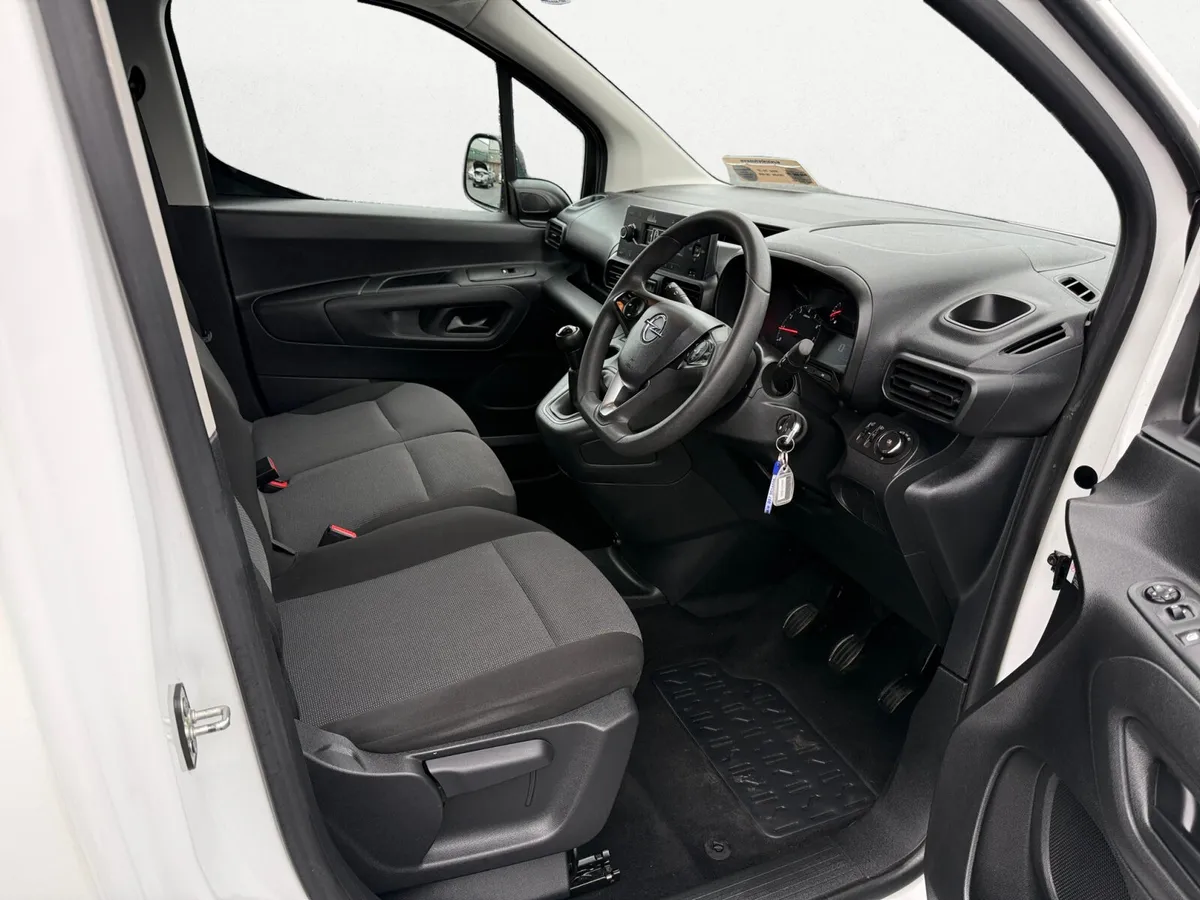 2021 OPEL COMBO 1.5HDI 3 SEATS - Image 4