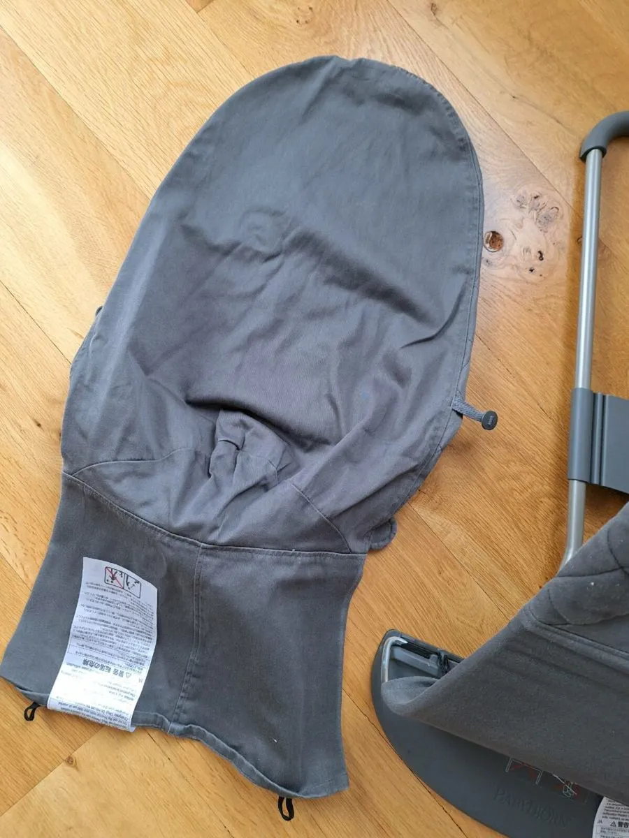 BabyBjörn Bouncer Balance Soft – Grey – Excellent - Image 4