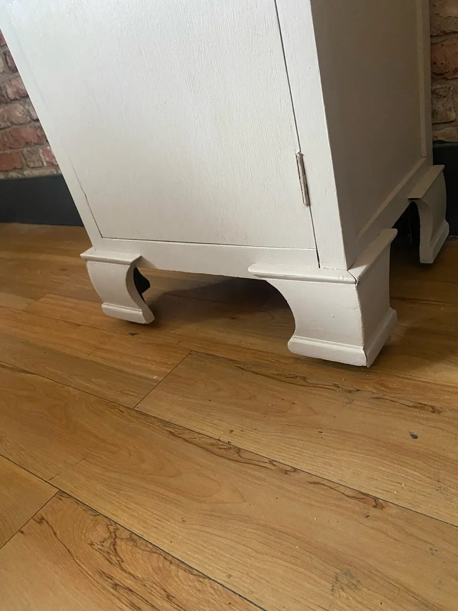 Vintage cabinet - Image 4