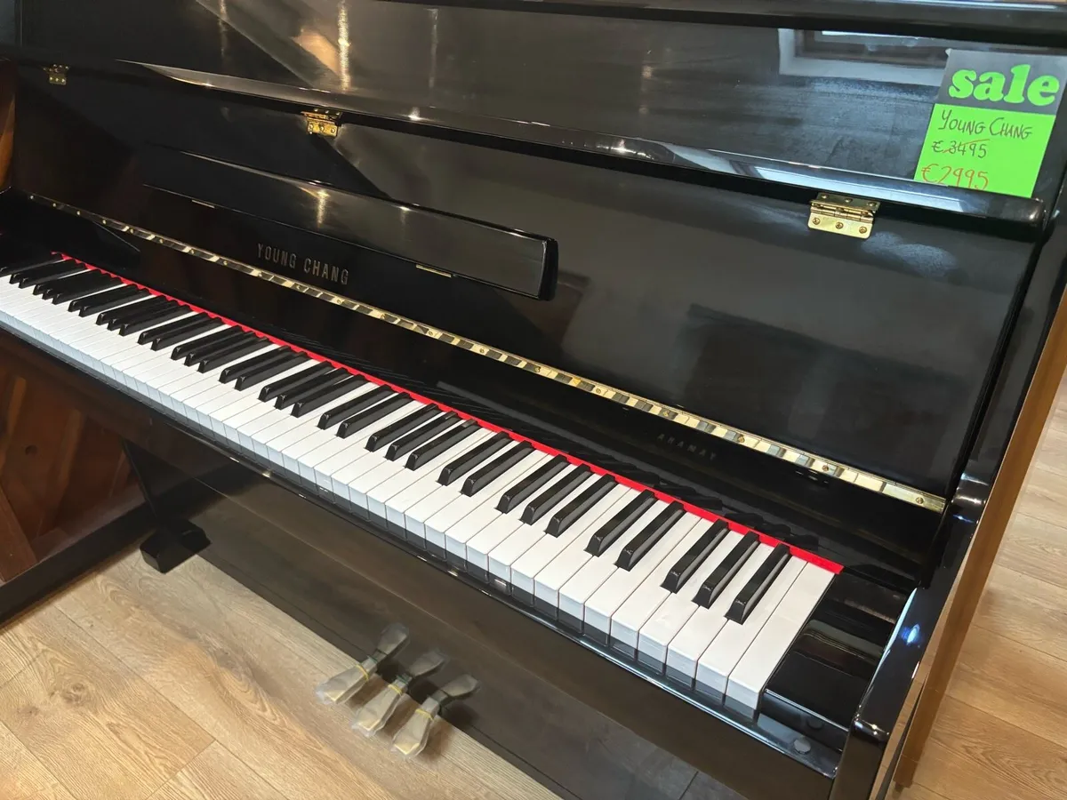 YOUNG CHANG PIANO